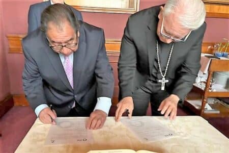 Revés al pastor acólito de AMLO. Iglesia Católica y Confraternidad Evangélica se unen por la paz