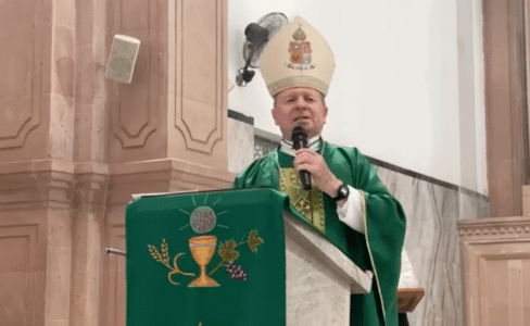 Obispo de Apatzingán advierte de inminente comunismo en México: “Triunfo de Sheinbaum fue por una elección de Estado”