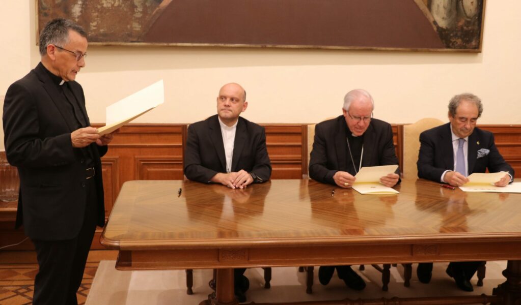 Arzobispo de Sevilla y obispo auxiliar de México realizan “Hermanamiento” entre la Basílica de la Macarena y la Insigne y Nacional Basílica de Guadalupe