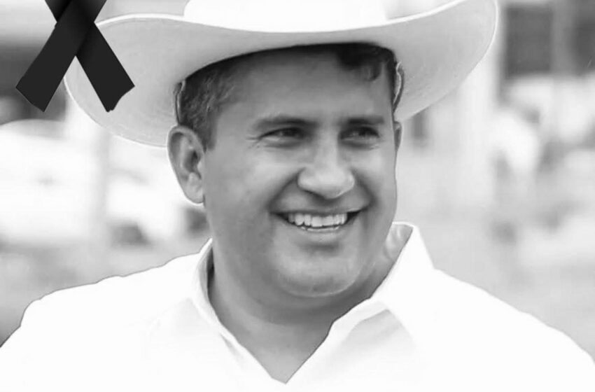 Editorial Centro Católico Multimedial. «Michoacán en el abismo, la muerte del presidente municipal de Uruapan»