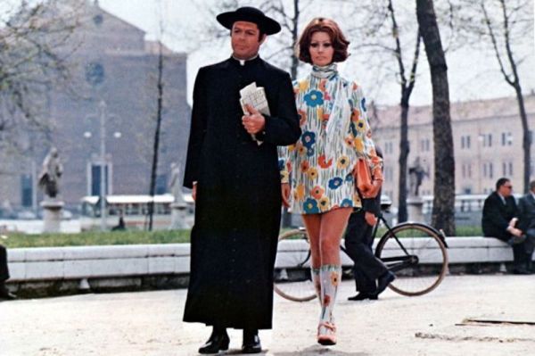 Léon XIV : « nous avons besoin de prêtres compétents », l’amour silencieux et caché, le Vatican « hors de contrôle », l’IA des opportunistes, entre latins et prie-Dieu, les Hérauts brisent le silence, les espions européens, le prêtre harcelé, jeux et mensonges des évêques.