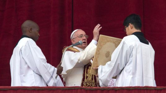 El Papa pide por los niños matados «antes de ver la luz»