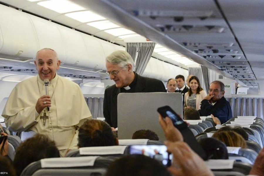 «El viaje a Albania es un mensaje, una señal que quiero dar»