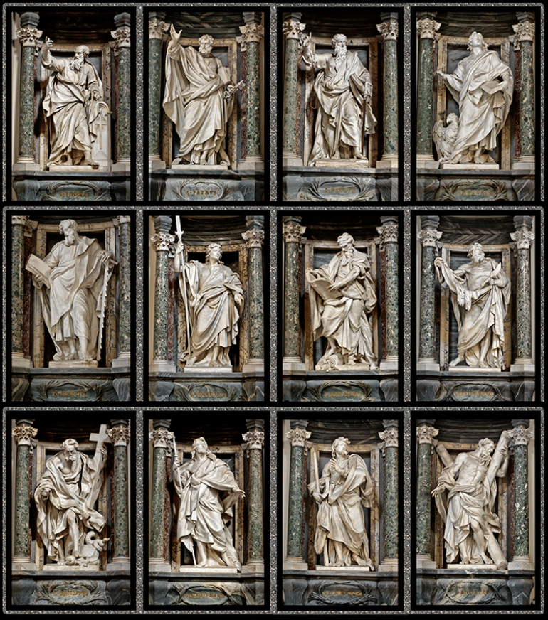 Los doce apóstoles de Cristo representados en diferentes estatuas.