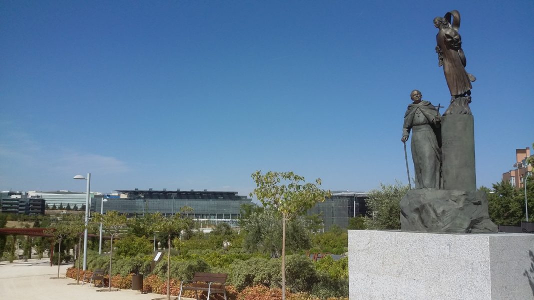 Madrid instala la estatua de San Juan Pablo II cedida por Intereconomía