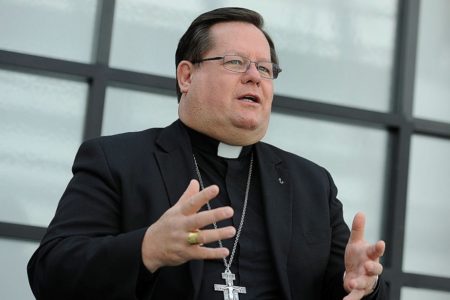 Descubra la biografía y obra de Gerald Cyprien Lacroix, arzobispo de Quebec. Toda la información de la Santa Sede y la Iglesia, a tu alcance.