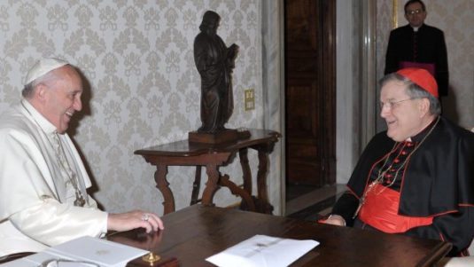 «Decir que hemos participado en un complot contra el Papa es inaceptable»