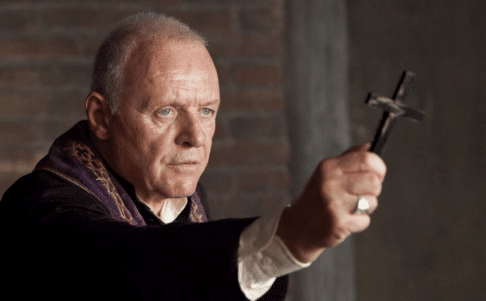 «La decisión de llevarla a un exorcista fue posterior a su intento de suicidio»