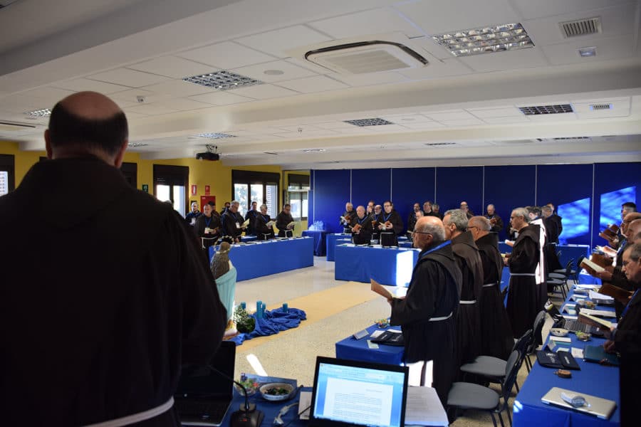 Los Franciscanos se unen en España