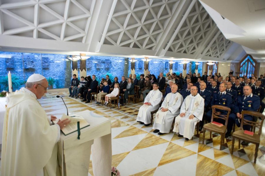 Radio Vaticano pone una herejía en boca del Papa Francisco