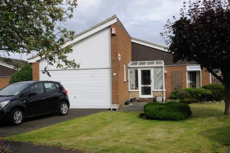 Reaparece el cardenal que renunció al cónclave por un escándalo sexual