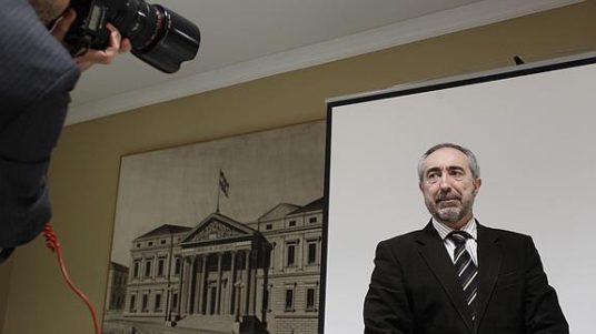 Pablo Iglesias: «No nos gusta que la Izquierda Abertzale tenga un diputado del Opus Dei»