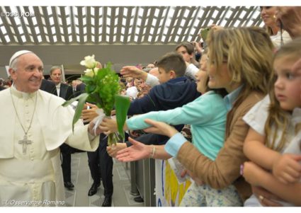 Francisco: «Los divorciados vueltos a casar no están excomulgados y forman parte de la Iglesia”