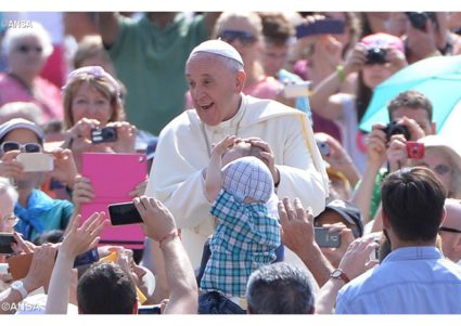 Detenido un adolescente que pretendía atentar contra el Papa inspirado por el ISIS