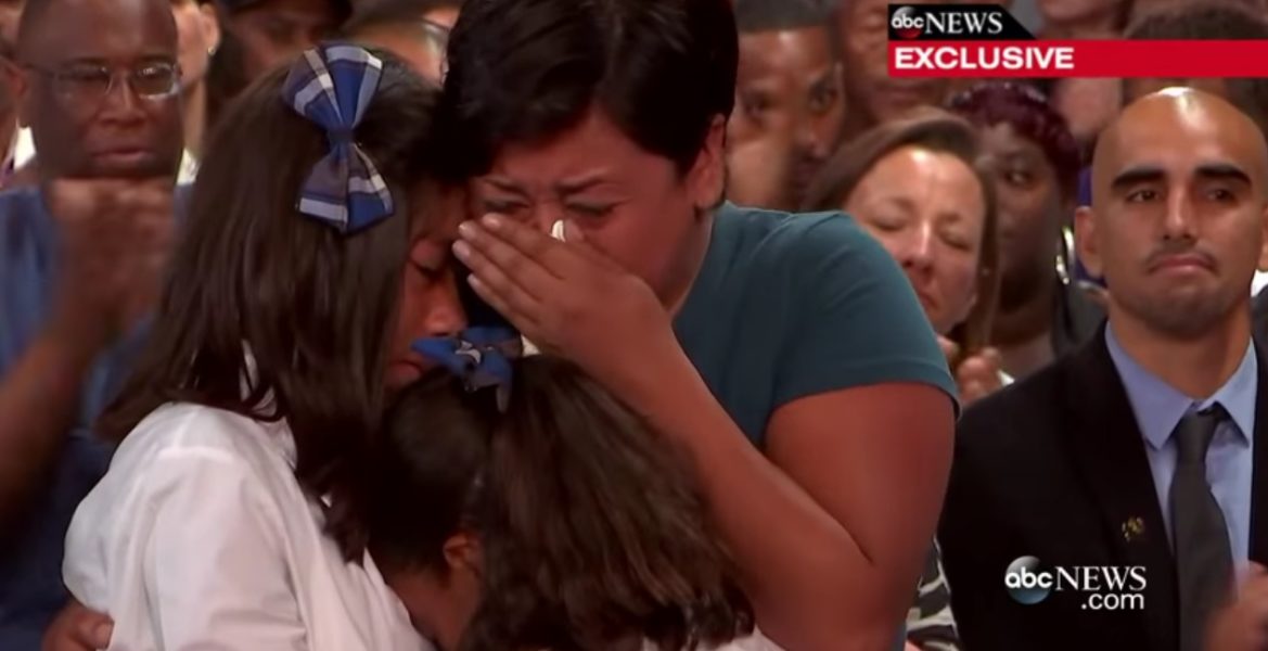 ‘Anda con la cabeza bien alta porque no asesinaste a tus hijas en tu vientre’