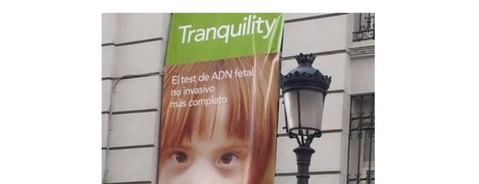 «Mientras mi niña valiente lucha por su vida, esta empresa se pregunta si ella tiene una vida digna de ser vivida»