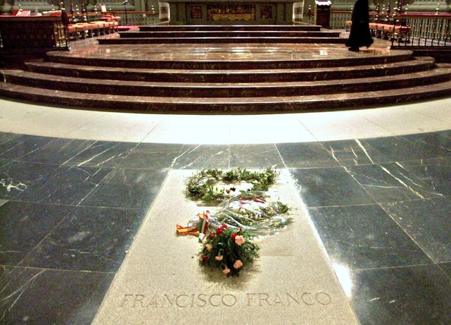 En la imagen, la tumba de Francisco Franco situada en el Valle de los Caídos