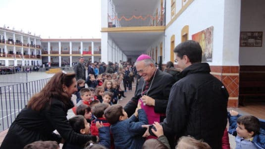 El obispo de Córdoba denuncia el «acoso sistemático» a la clase de Religión