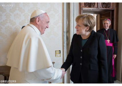 Francisco recibe a Angela Merkel