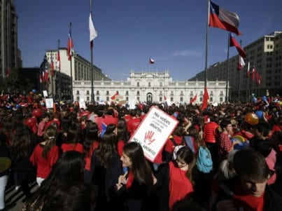 La Universidad Católica de Chile, atacada por negarse a practicar abortos