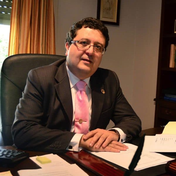 El exjuez Serrano, del Camino Neocatecumenal, candidato de VOX para Andalucía