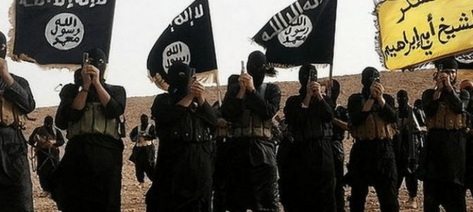 Nueva atrocidad del ISIS: queman vivos a tres prisioneros