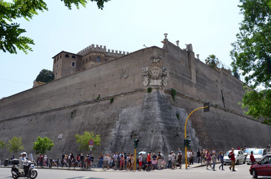 Para el Papa «quien construye muros no es cristiano»