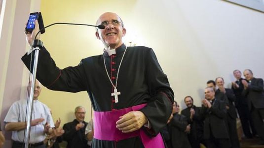 El director de Infocatólica pide a Osoro que aclare las dudas sobre su CV