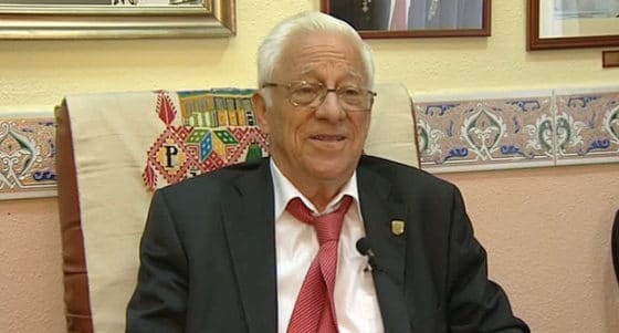 El padre Ángel descubre la confesionalidad de Podemos