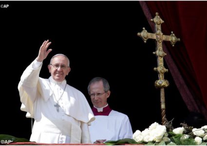 «Lleven a todos la alegría y la esperanza de Cristo resucitado». Mensaje de Pascua y bendición Urbi et Orbi del Papa Francisco