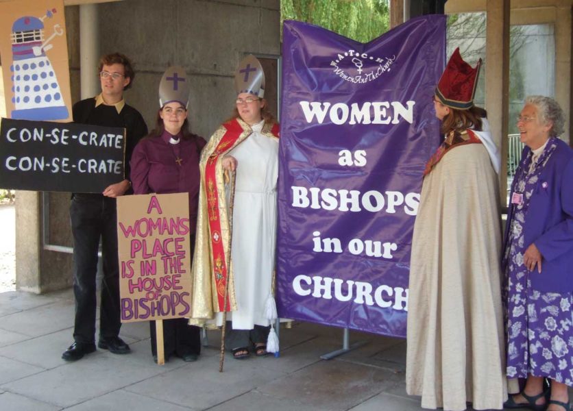 La Iglesia anglicana aprueba la ordenación episcopal femenina