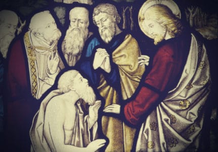 Salía de Él una fuerza que los curaba a todos