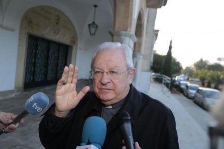 El Obispo de Mallorca abandona la isla y se muda a Valencia