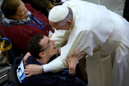 El Papa realizará una videoconferencia con jóvenes discapacitados de distintos países