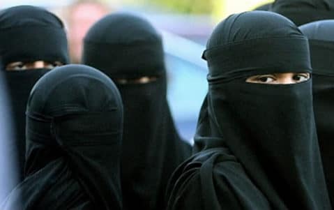 Un seminario saudita: ¿Son las mujeres seres humanos?