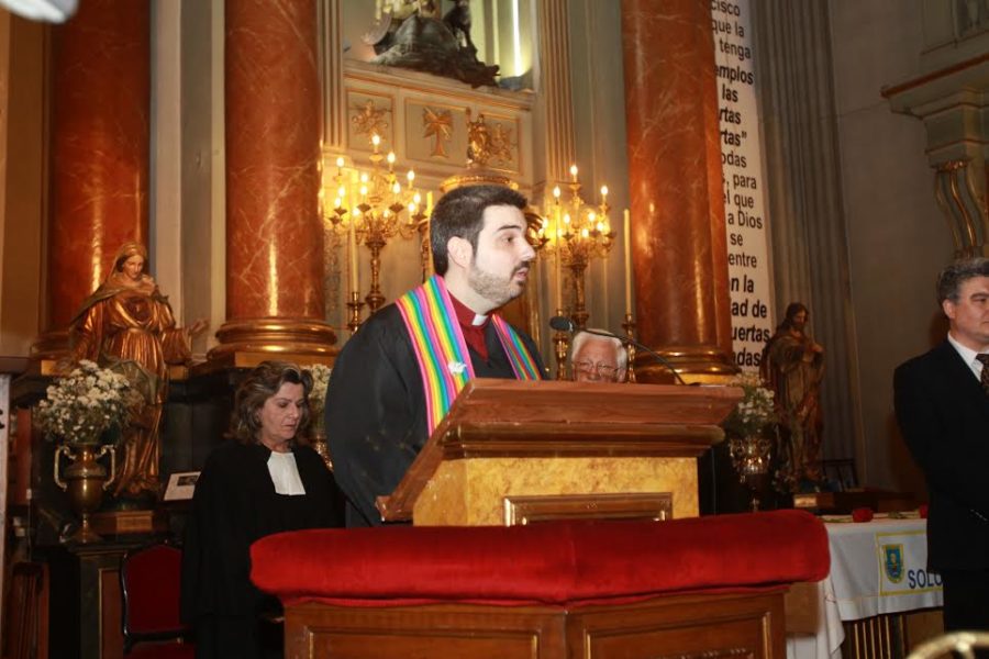 Osoro abronca al Padre Ángel y le exige que «sea coherente con la misión recibida»