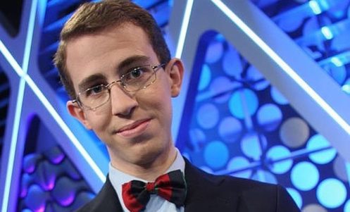 El niño de Crónicas Marcianas se pasa a la «teología de rifle»