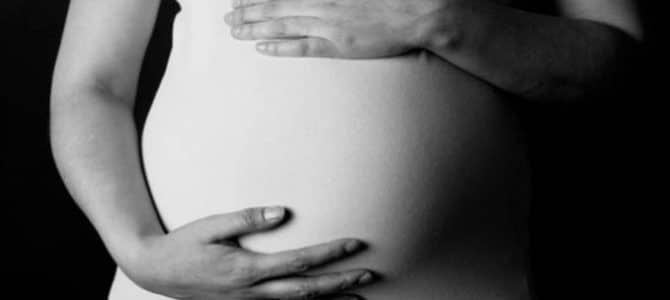 Estrasburgo condena a Francia por no reconocer a unos hijos de vientres de alquiler