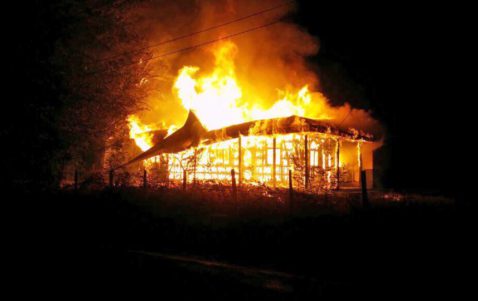 Nuevo ataque en Chile: queman una iglesia en el sur del país