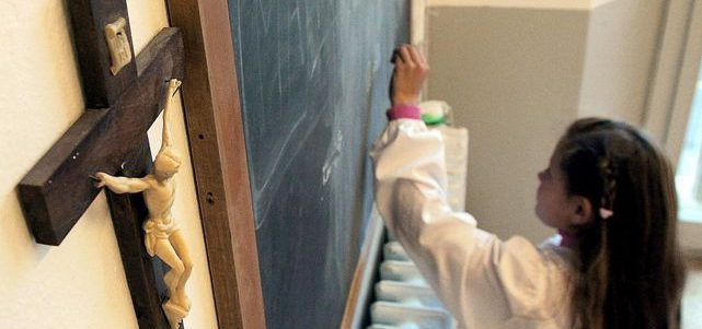 Los colegios de Aragón mantendrán las clases de Religión