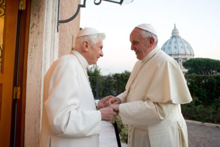 ¿Qué chantaje internacional hay tras la renuncia de Benedicto XVI?
