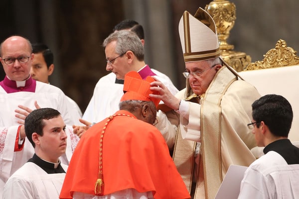 Descubra la biografía y obra del Cardenal de Giubalziana Júlio Duarte Langa. Toda la información de la Santa Sede y la Iglesia, a su alcance.