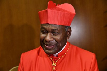 ¿Quién es John Ribat?