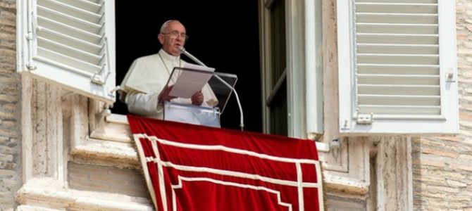 ‘Cuando en la vida entra Jesús, llega la paz’