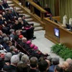 'Es necesario responder al desafío planteado por la intimidación ejercida contra la generación de la vida'