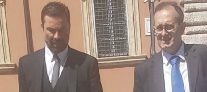 Ronaldo Schmitz: ¿dónde han ido los 17 millones de euros que el IOR se llevó a Malta?