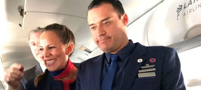 Francisco, primer papa en celebrar un matrimonio en un avión