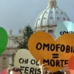 El Catecismo, próximo objetivo del lobby gay