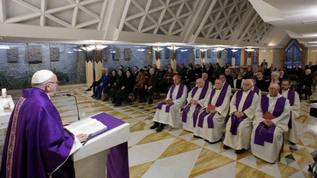El Papa exhorta a practicar el ayuno con coherencia cristiana