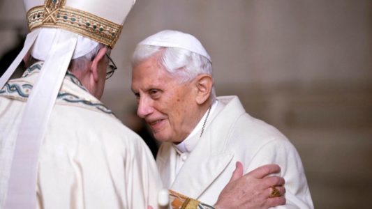 La carta trucada y el verdadero misterio de Benedicto XVI